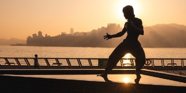 China to Restore Classic Bruce Lee, Jackie Chan and Jet Li Movies Using AI China to Restore Classic Bruce Lee, Jackie Chan and Jet Li Movies Using AI