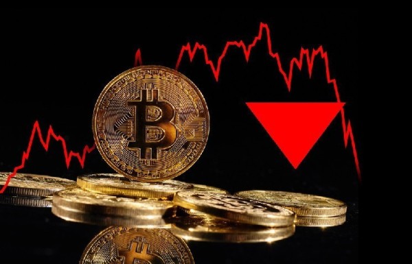 BTC risks dropping to $100k as it slips below key support levels