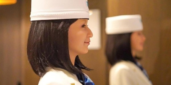 Hotels Are Staffing Robots—and Guests Are Freaking Out