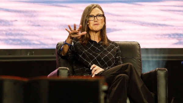 ARK Invest Sells $8.64M Coinbase Stake After Crypto Exchange's Shares Rally to Record