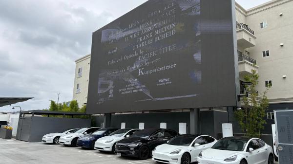 Tesla’s Retro Diner Opens in Los Angeles with Burgers, Big Screens and Angry Neighbors