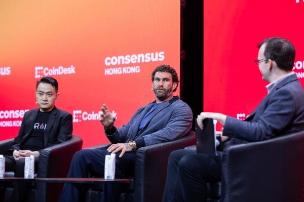 Trump-Linked WLFI Token Clears Vote to Become Tradable