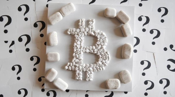 What is the Short-Term Expectation for Bitcoin? Santiment Explained: "Data Says Bitcoin is in the Danger Zone, But Whales Don't Believe It!"