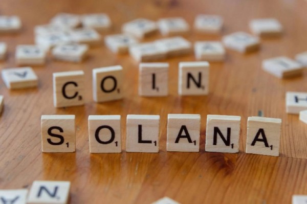 Solana (SOL) Price at Critical Turning Point: Analysis Firm Issues Warning