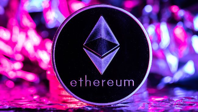 Ethereum Slips Lower – Will Continued Decline Lead To Double-Digit Losses?