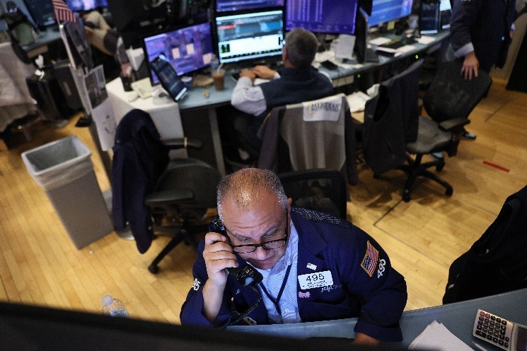 Bitcoin and Ether ETFs Saw Big Inflows Tuesday as Investors Bought Dip