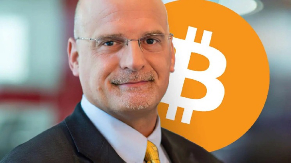 Bitcoin Predictions from Bloomberg Analyst McGlone: “By Monday Morning…”